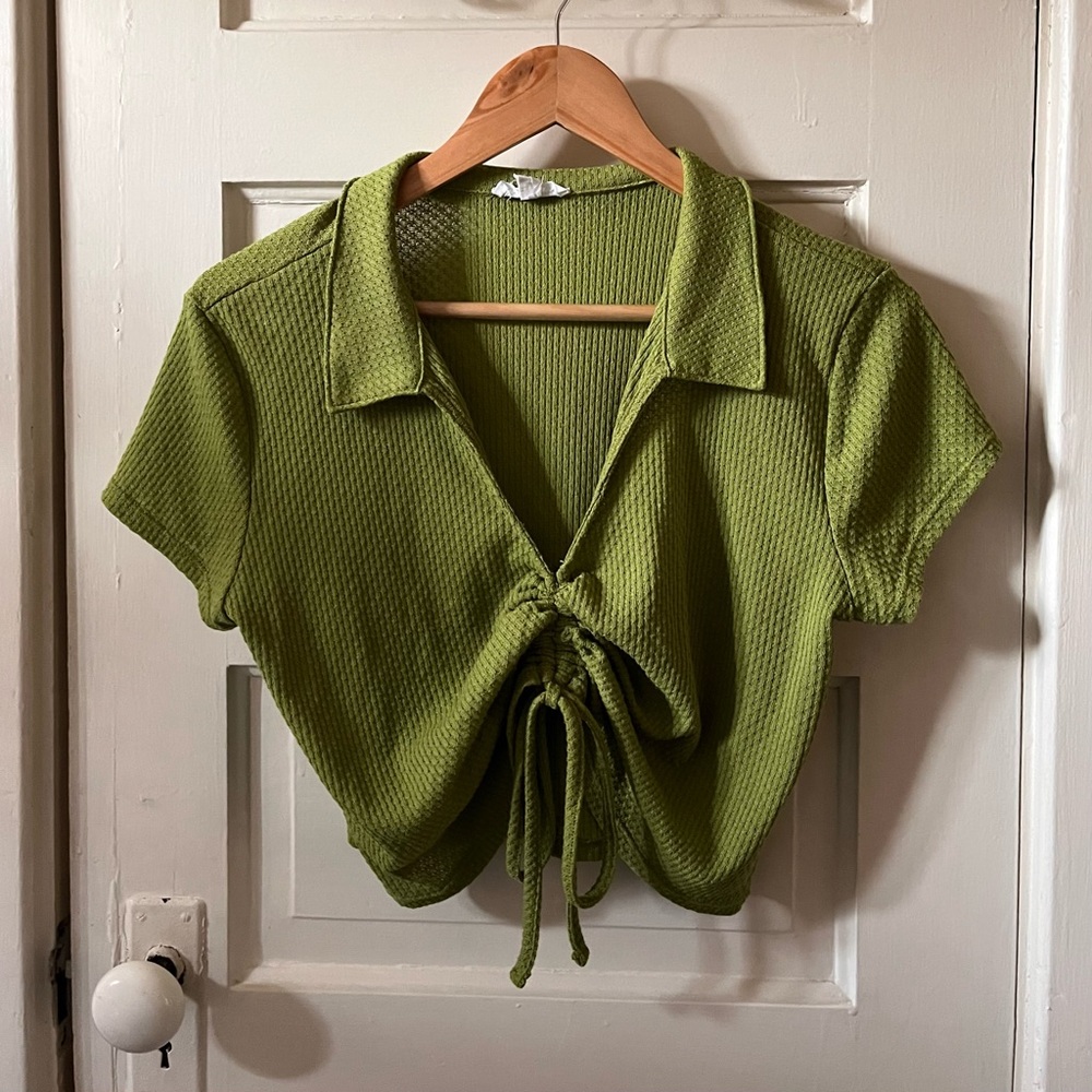 Sexy Tie-Front Cropped Tee